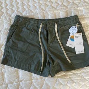 Vuori NWT shorts